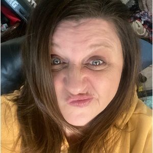 Meet your Posher, Gina